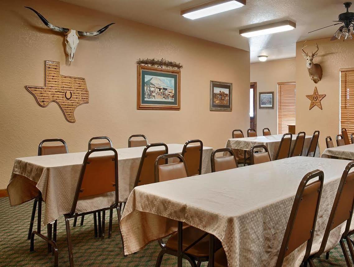 Best Western Plus Fredericksburg Exterior photo