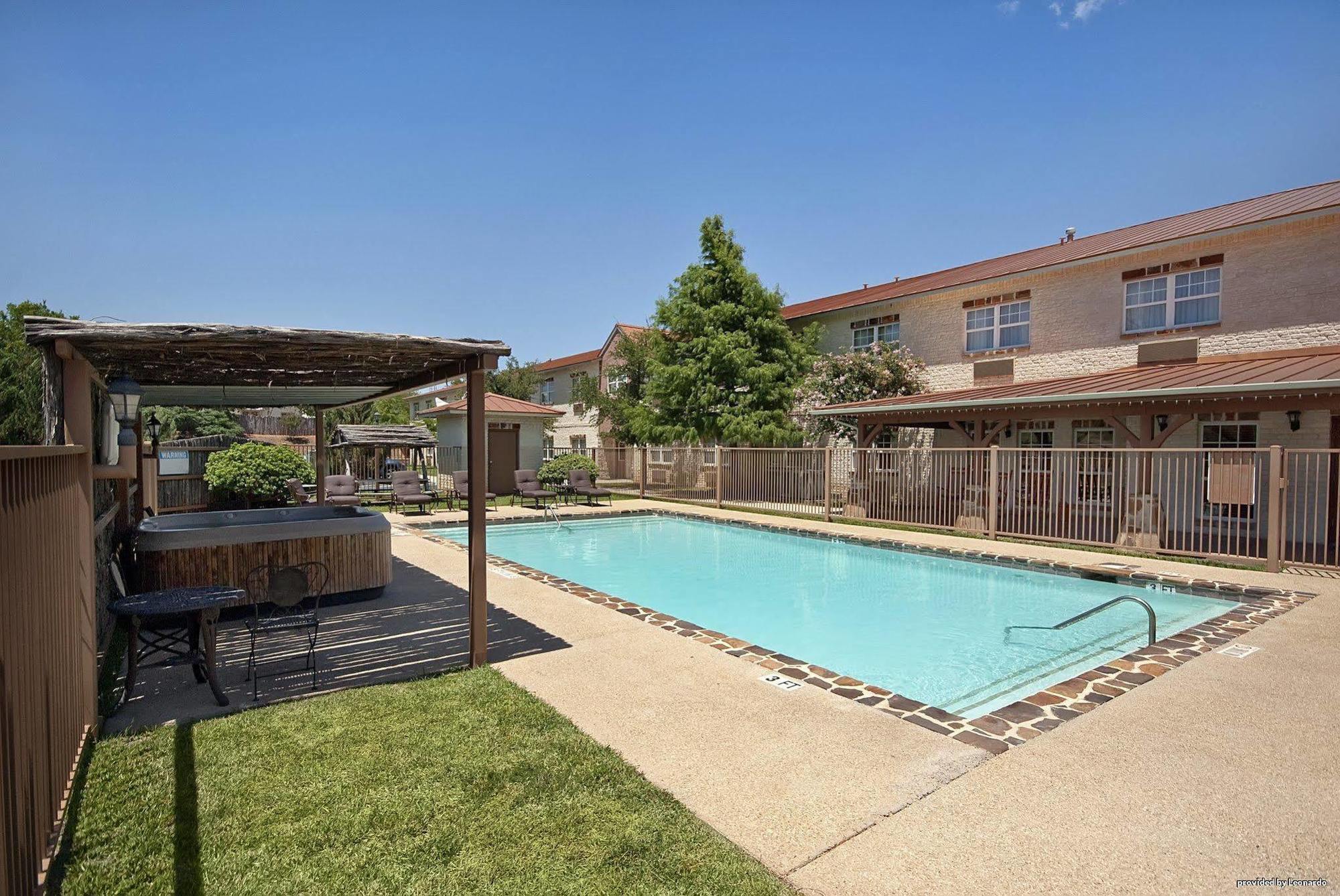 Best Western Plus Fredericksburg Facilities photo